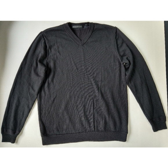 100% Extra Fine Merino Wool Transcript Gray V-Neck Medium Weight Sweater - Picture 2 of 9